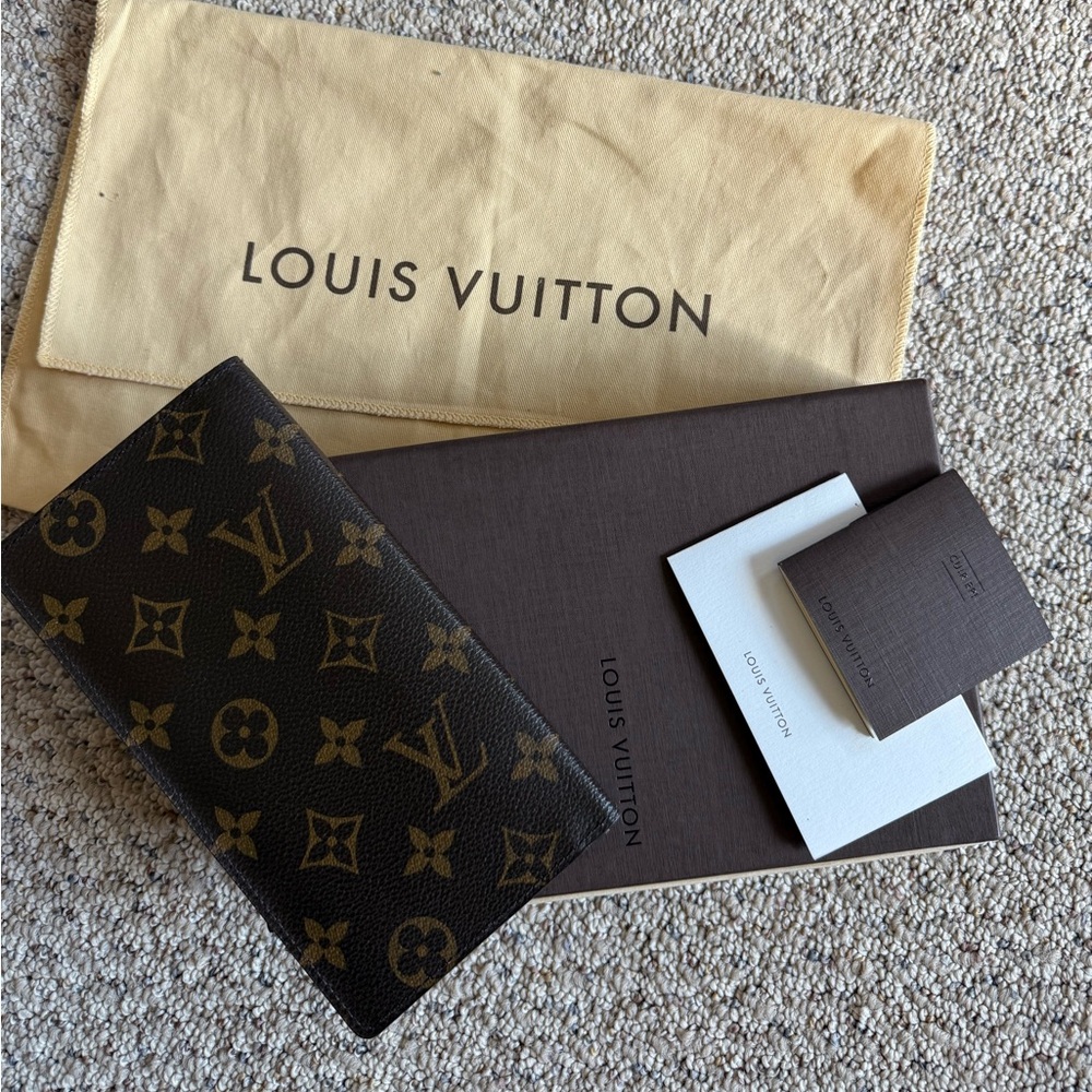 Louis Vuitton Men’s Wallet